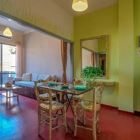 Ivy's Leaves, Value Flat In The Inner Chania アパート ハニア