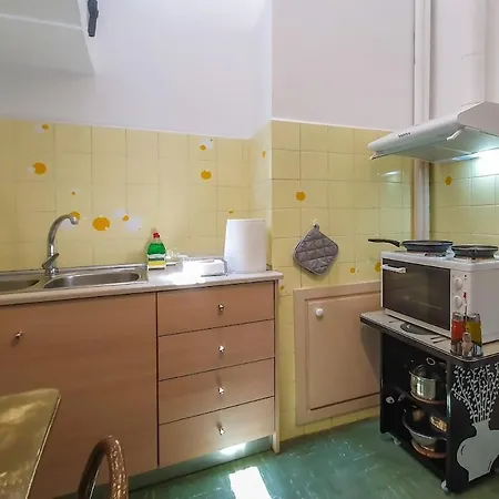 Ivy's Leaves, Value Flat In The Inner Chania Apartment *