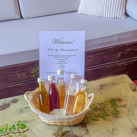 Ivy's Leaves, Value Flat In The Inner Chania * Chania (Crete)