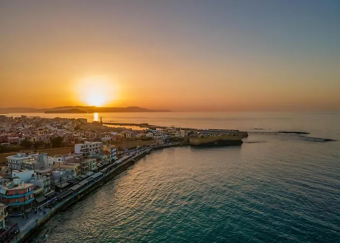 Ivy's Leaves, Value Flat In The Inner Chania Ханья